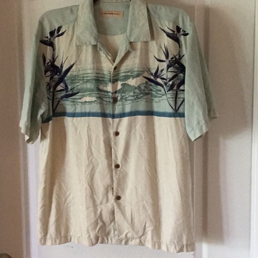Tommy Bahama men’s silk button down shirt.